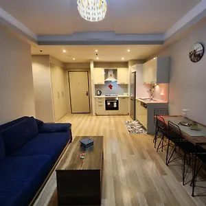 Luxury In Apartment Istanbul