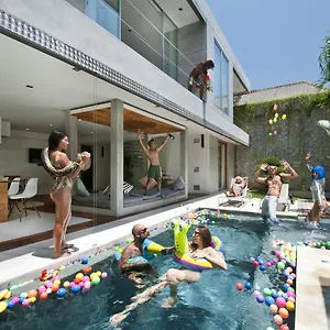 4br Minggu - Minggu Villa Seminyak (Bali)
